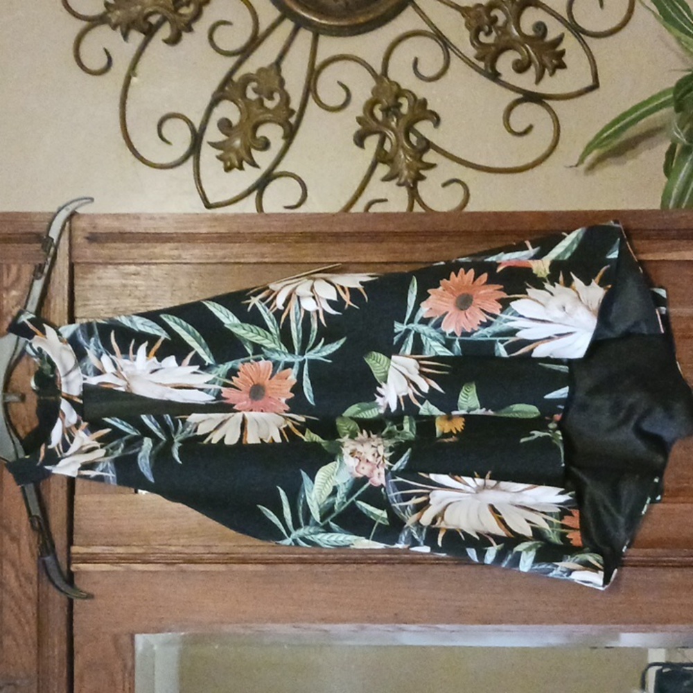 3for$25 Bundle Sale Bnwt Bariano peplum top